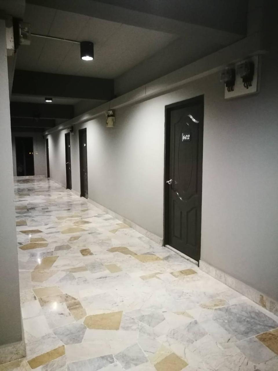 Duangdren Apartment Чиангмай Экстерьер фото